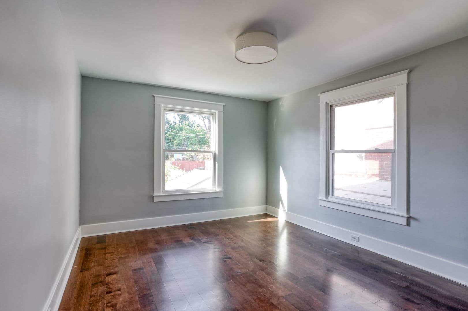 Louisville House: 2103 Wrocklage Ave