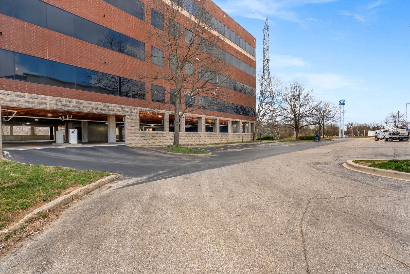 Louisville Apartment: 1031 Zorn Ave