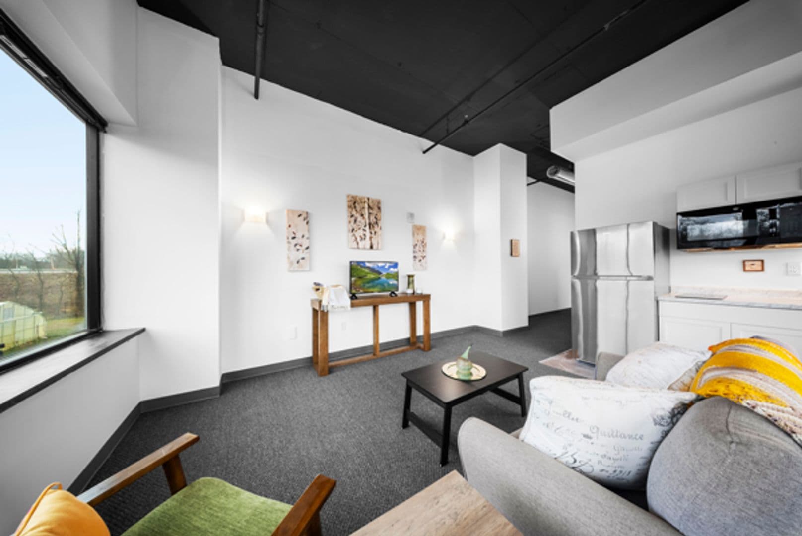 Louisville Apartment: 1031 Zorn Ave