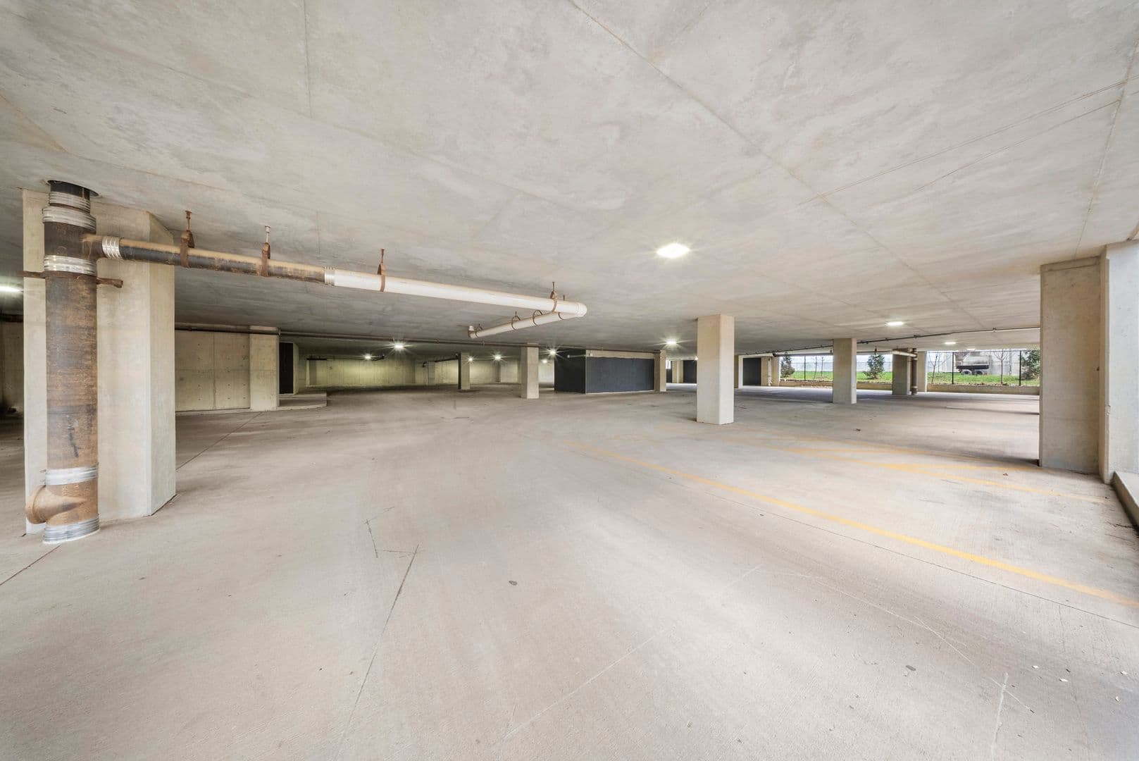 Louisville Apartment: 1031 Zorn Ave