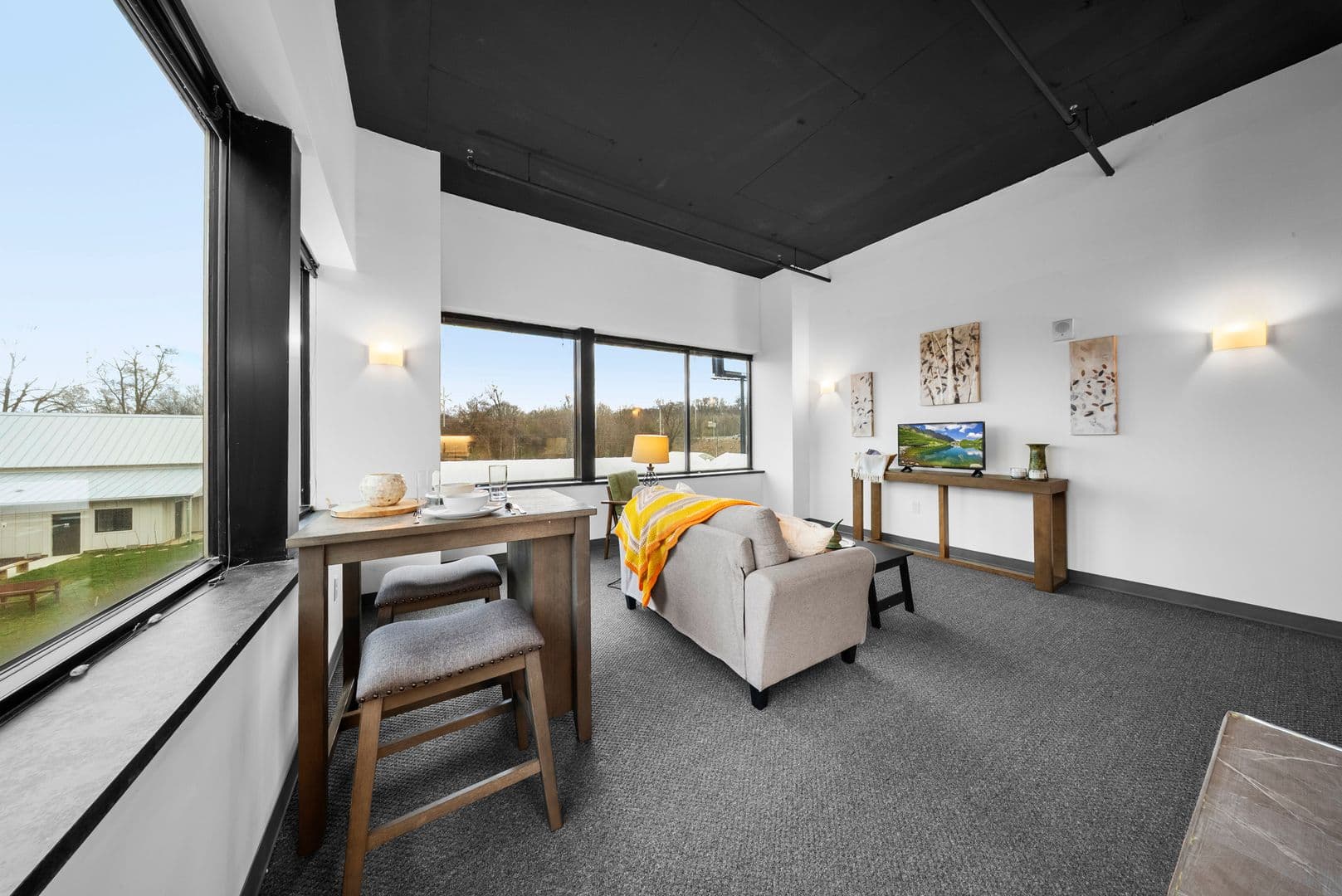 Louisville Apartment: 1031 Zorn Ave