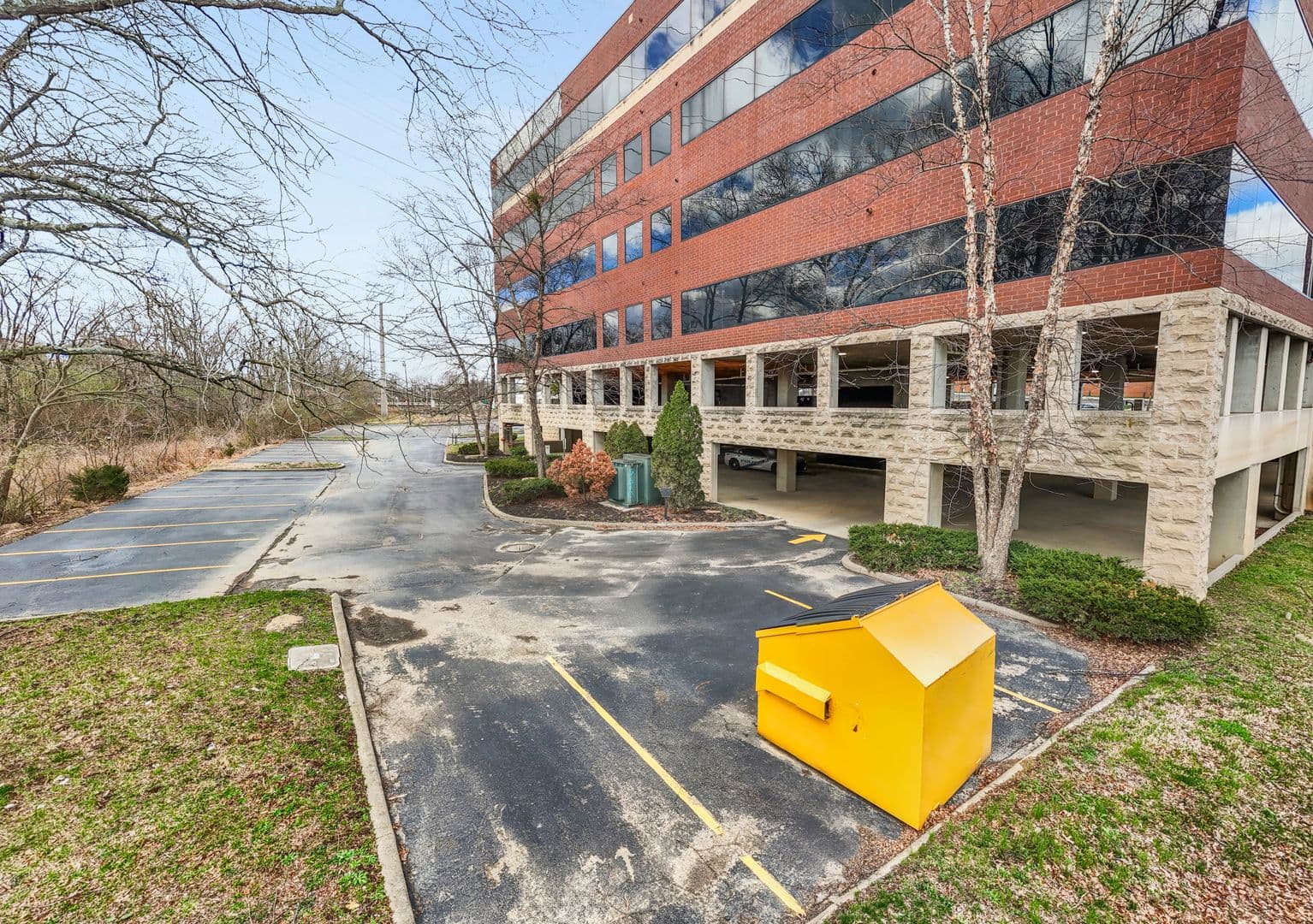 Louisville Apartment: 1031 Zorn Ave