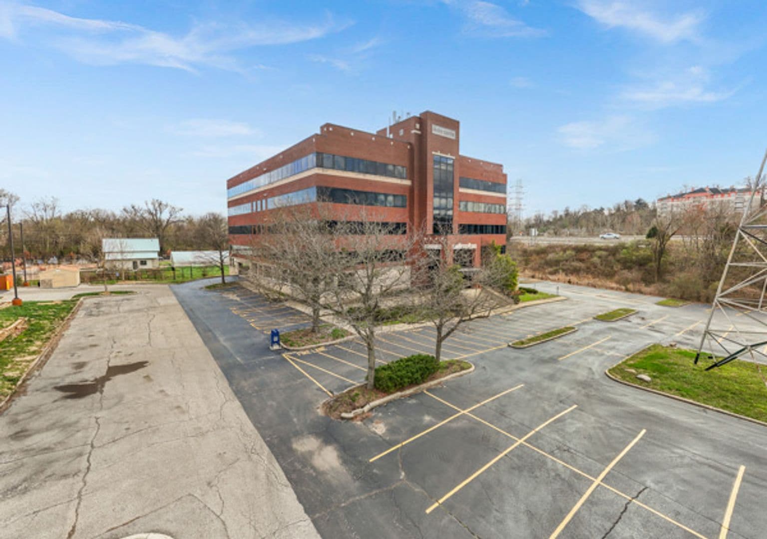 Louisville Apartment: 1031 Zorn Ave