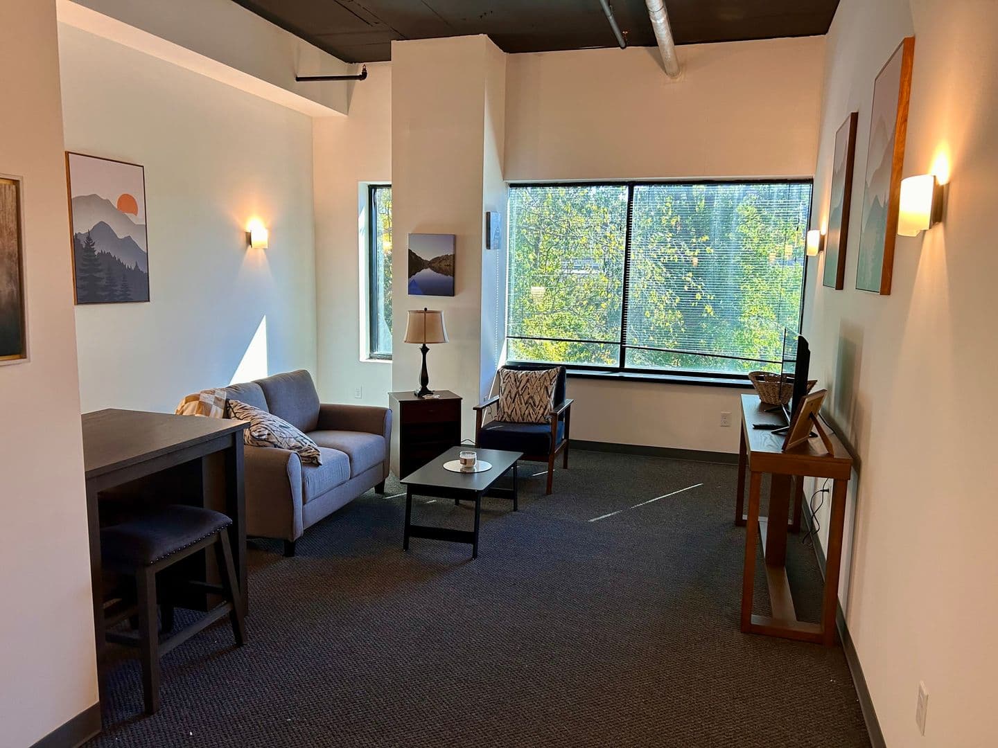 Louisville Apartment: 1031 Zorn Ave