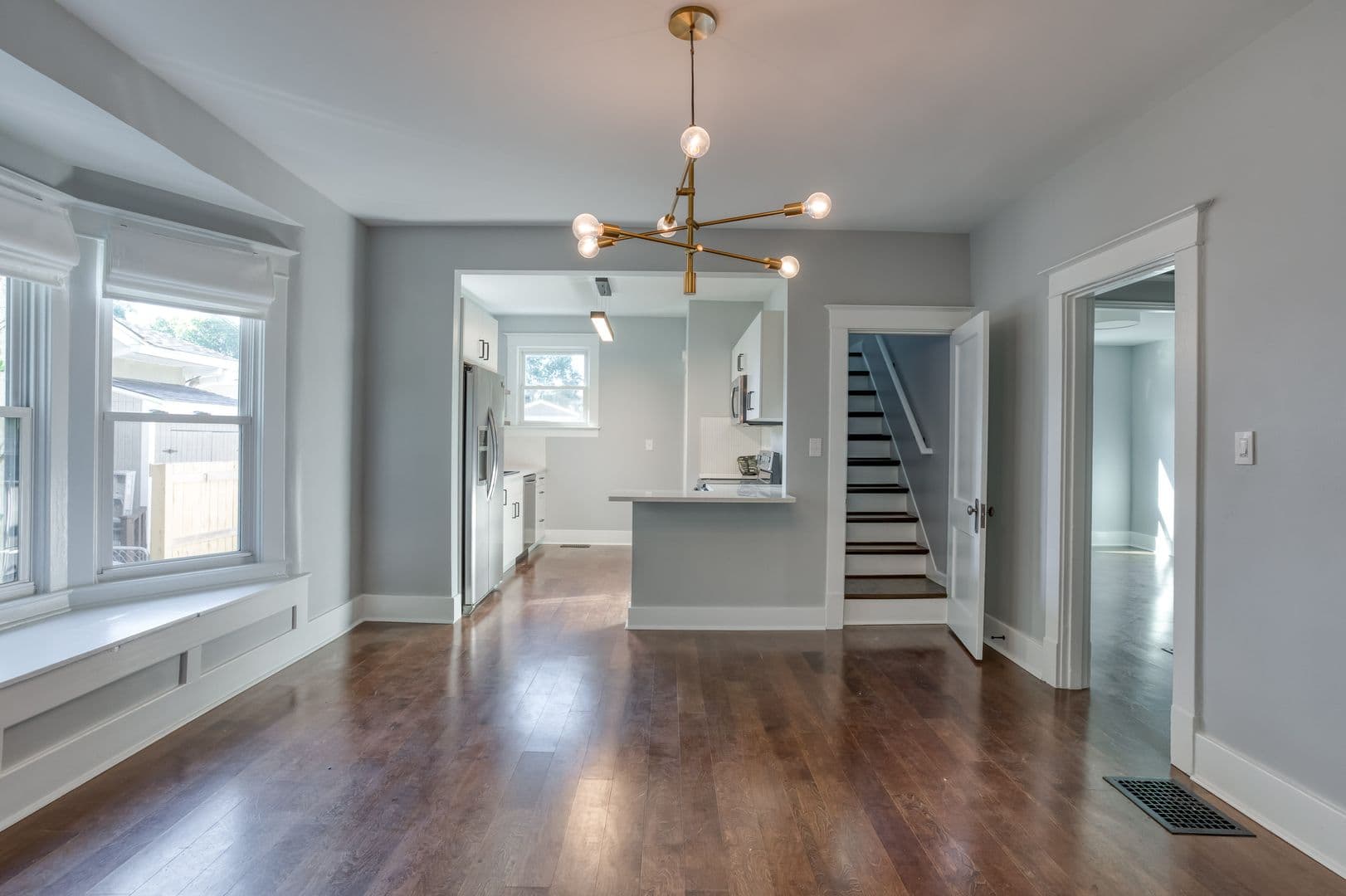 Louisville House: 2103 Wrocklage Ave