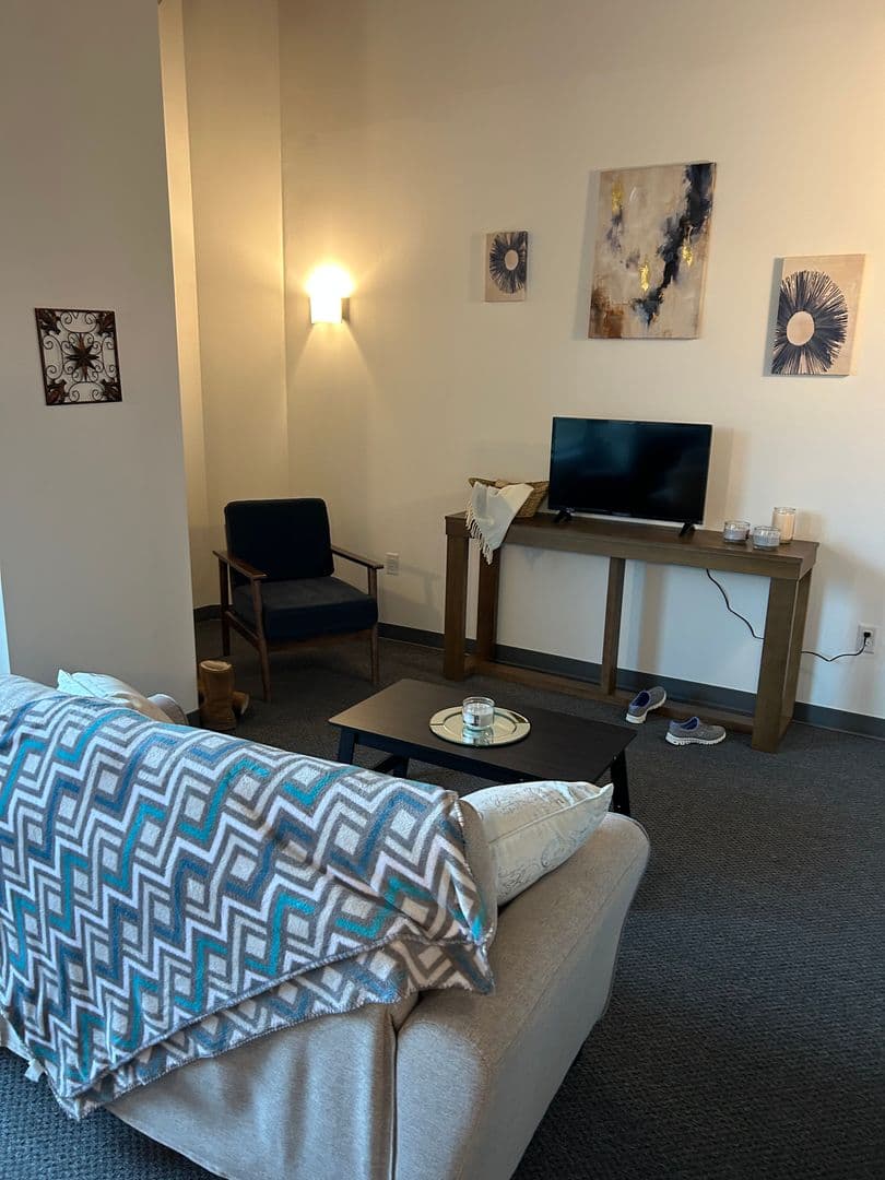 Louisville Apartment: 1031 Zorn Ave