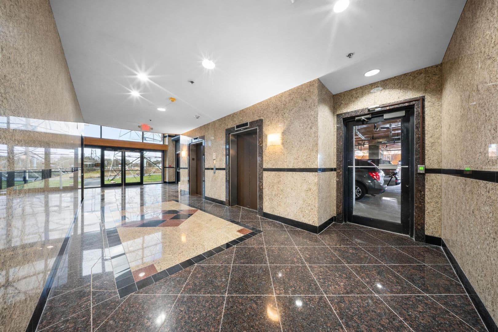 Louisville Apartment: 1031 Zorn Ave