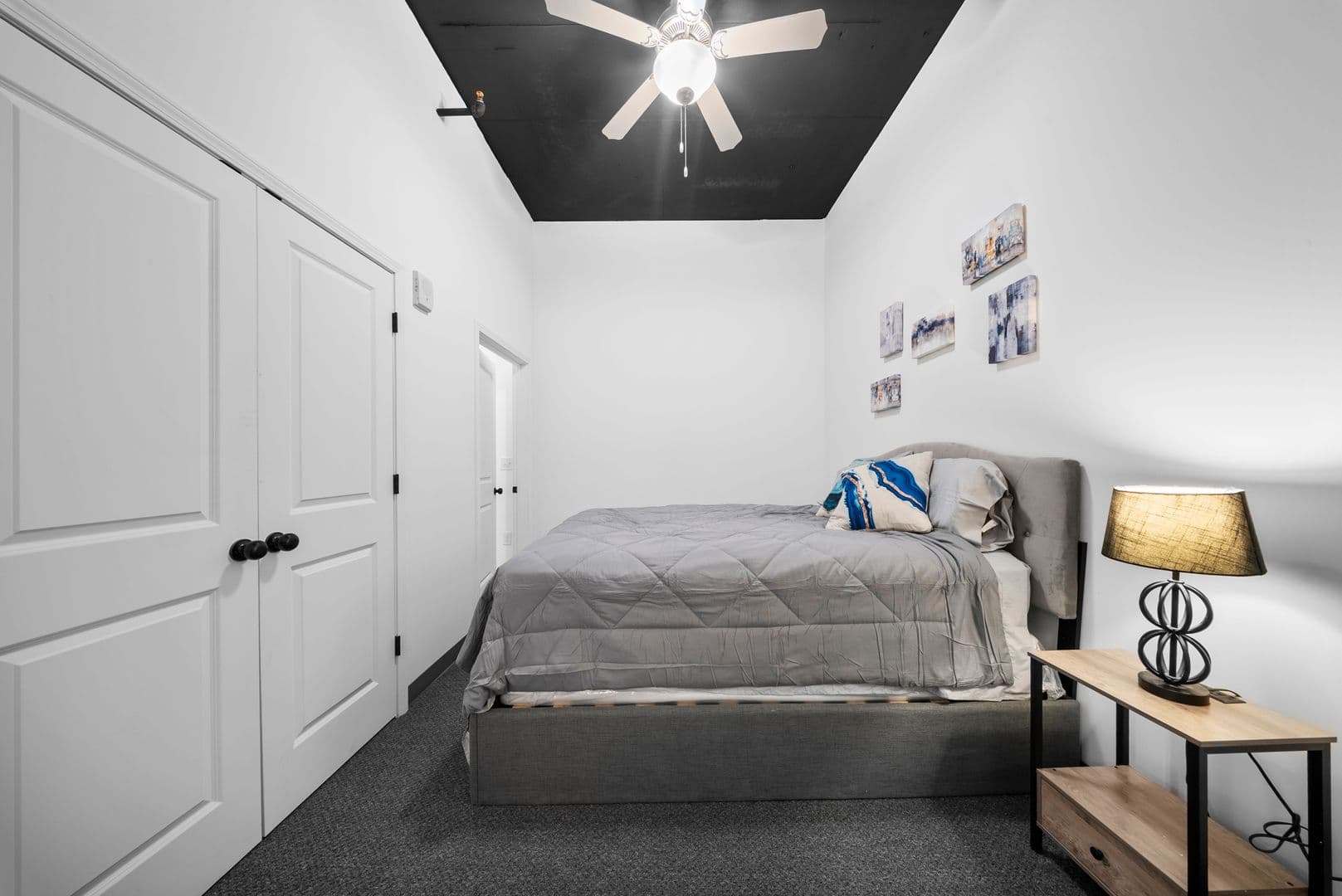 Louisville Apartment: 1031 Zorn Ave