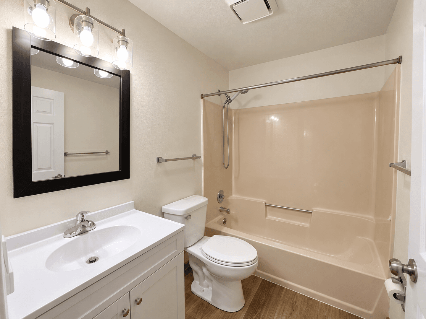 Mauston Apartment: 532-536 Jefferson Street
