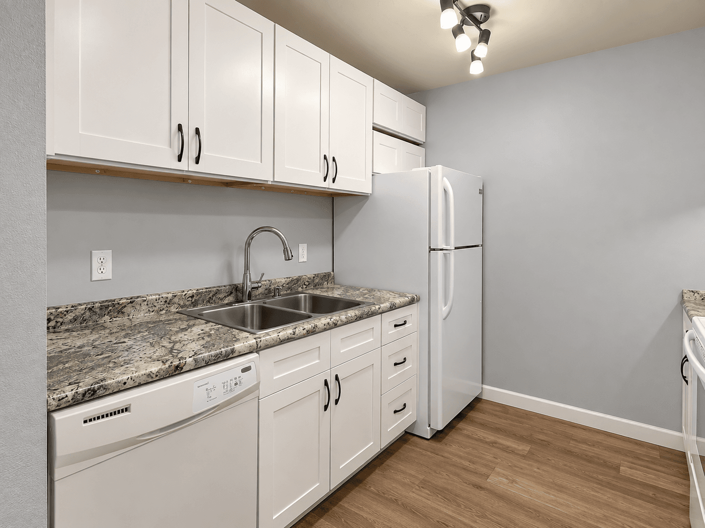 Waunakee Apartment: 717 Kingston Way