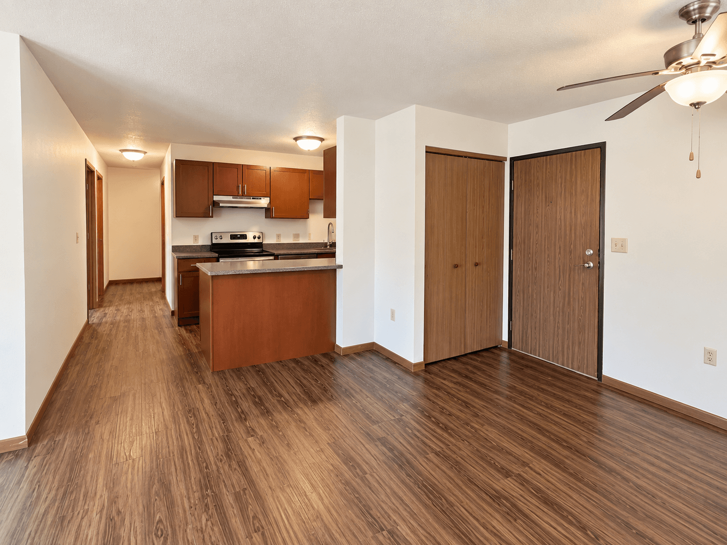 Tomah Apartment: 202-260 Murdock St