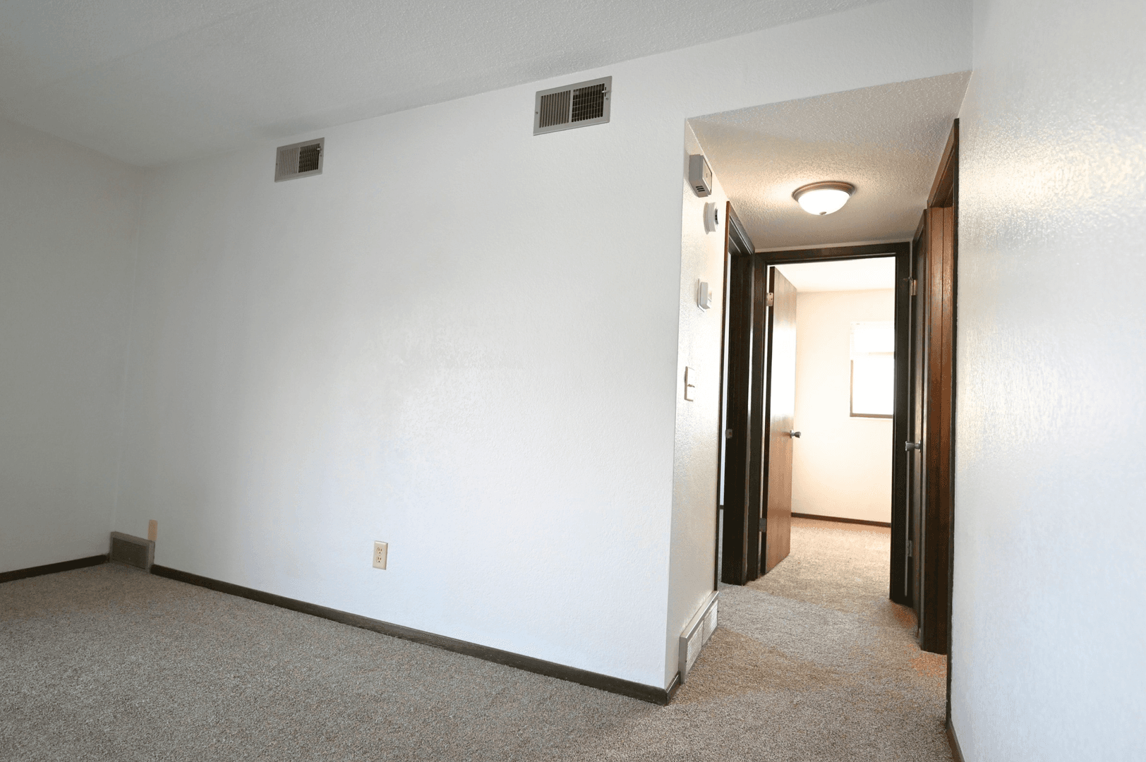 Dubuque Apartment: 811-860 Hawkeye Drive