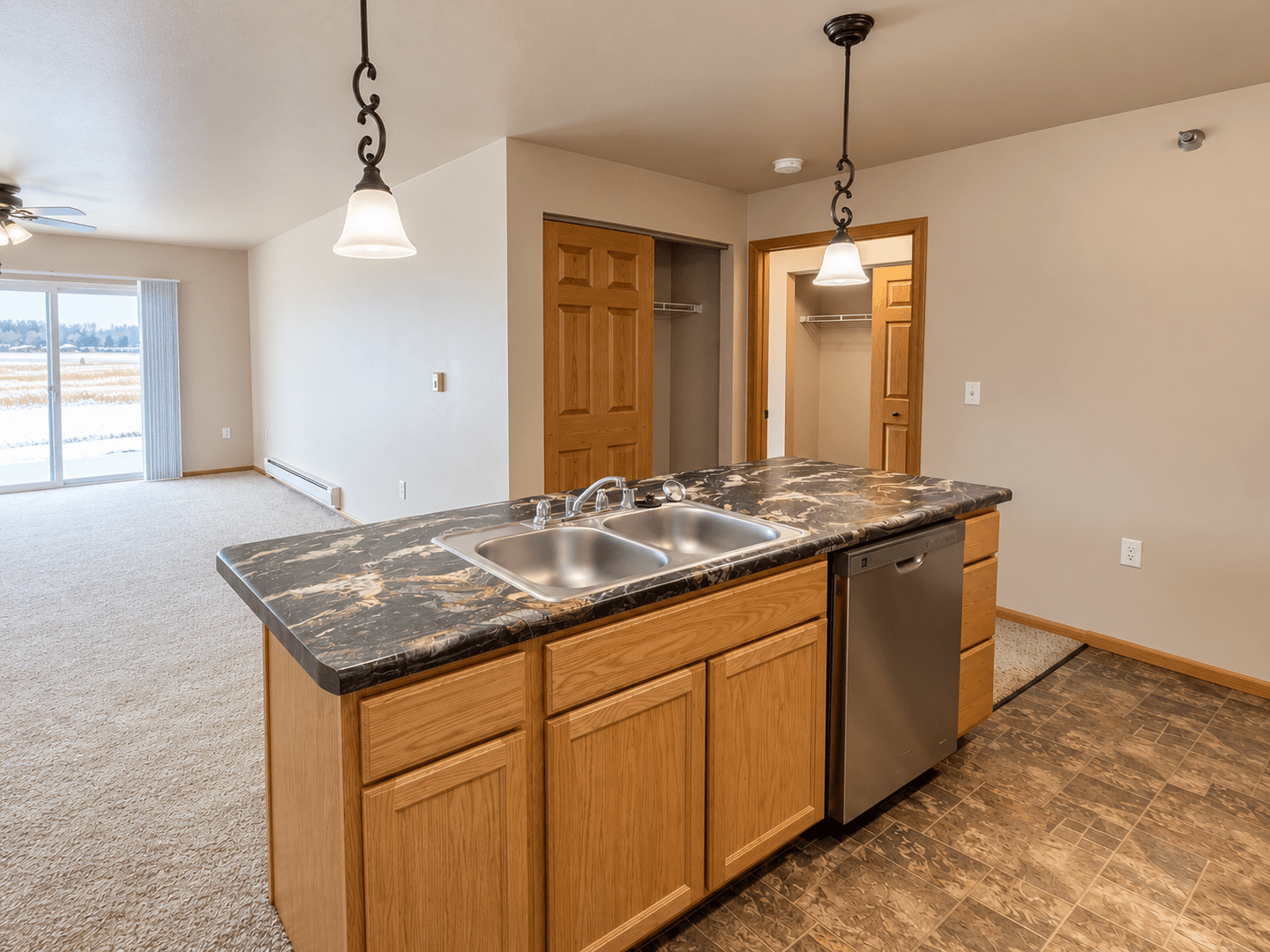 Tomah Apartment: 1010-1028 Berry Avenue