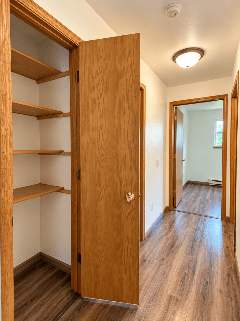 Arena Apartment: 101 Sharon Street