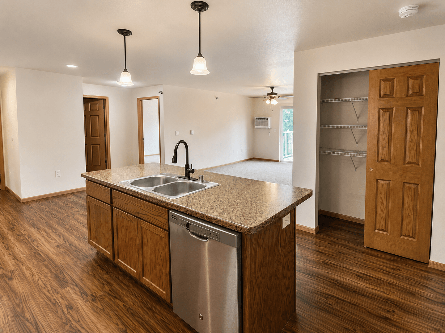 Tomah Apartment: 505 Larkin Street