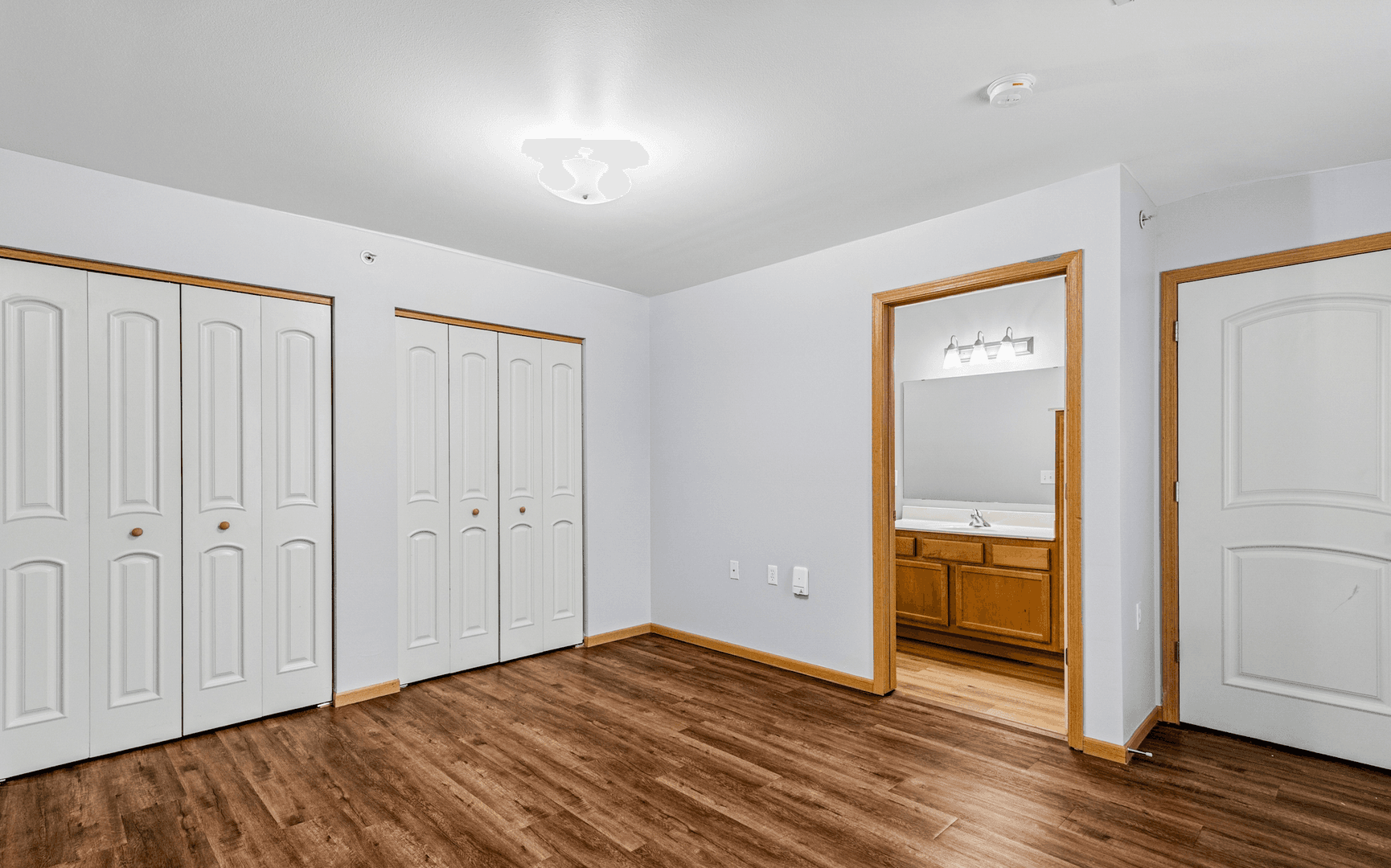 STOUGHTON Apartment: 2125 McComb Road