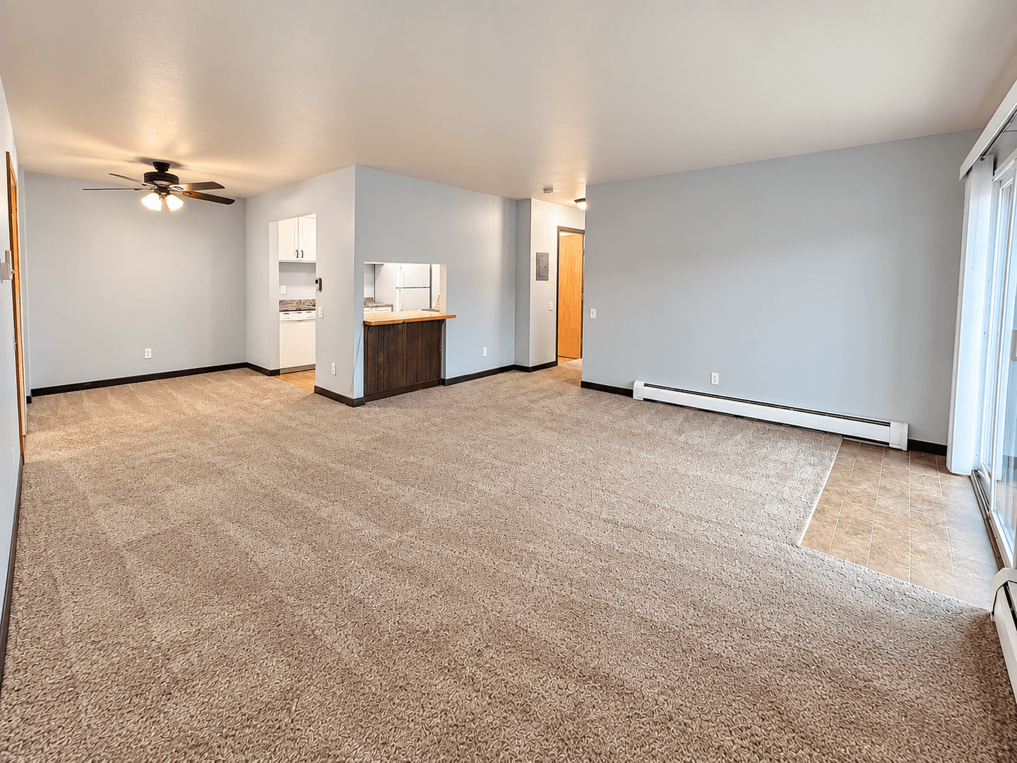 Waunakee Apartment: 717 Kingston Way