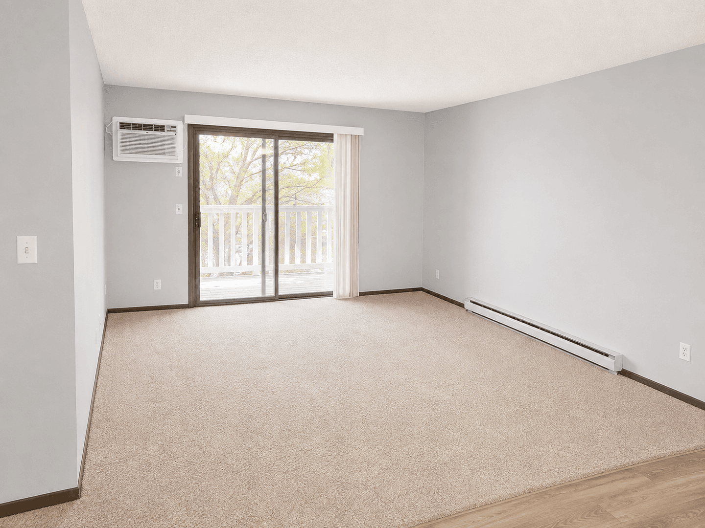 Tomah Apartment: 800 W. Benton Street