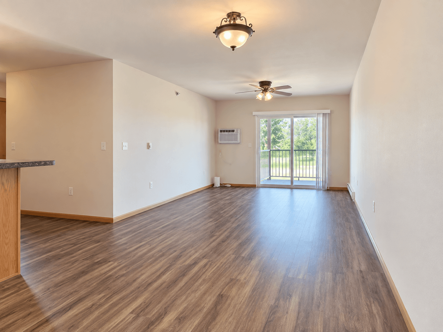 Tomah Apartment: 1010-1028 Berry Avenue