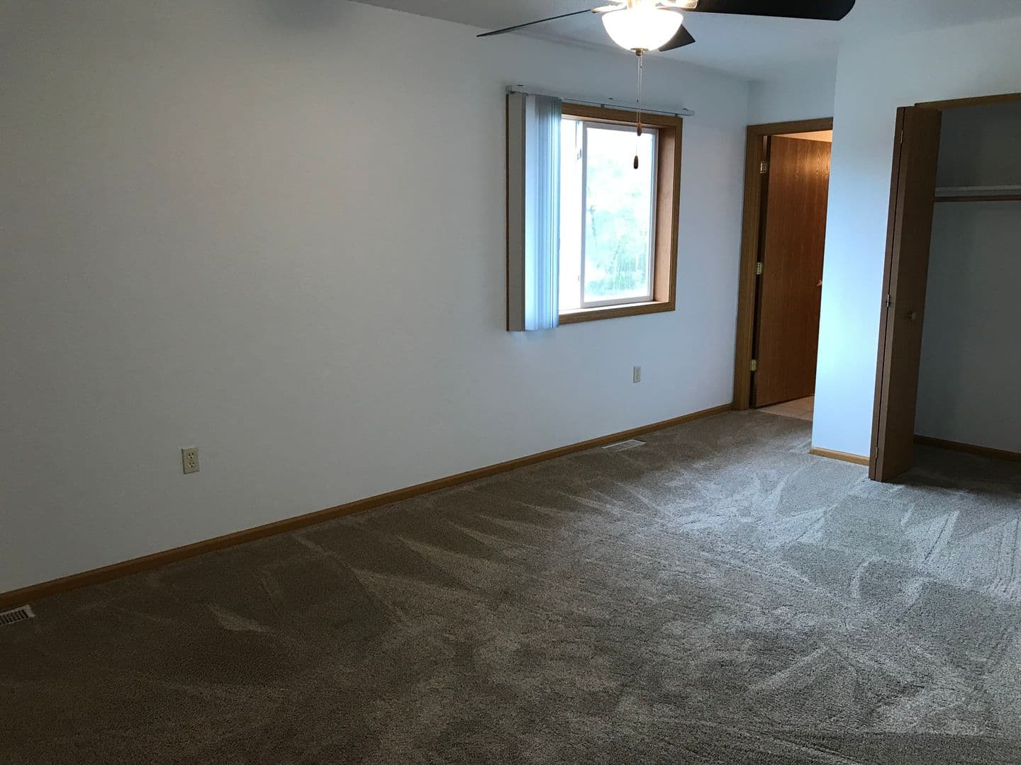 TOMAH Apartment: 1338 MARK Avenue