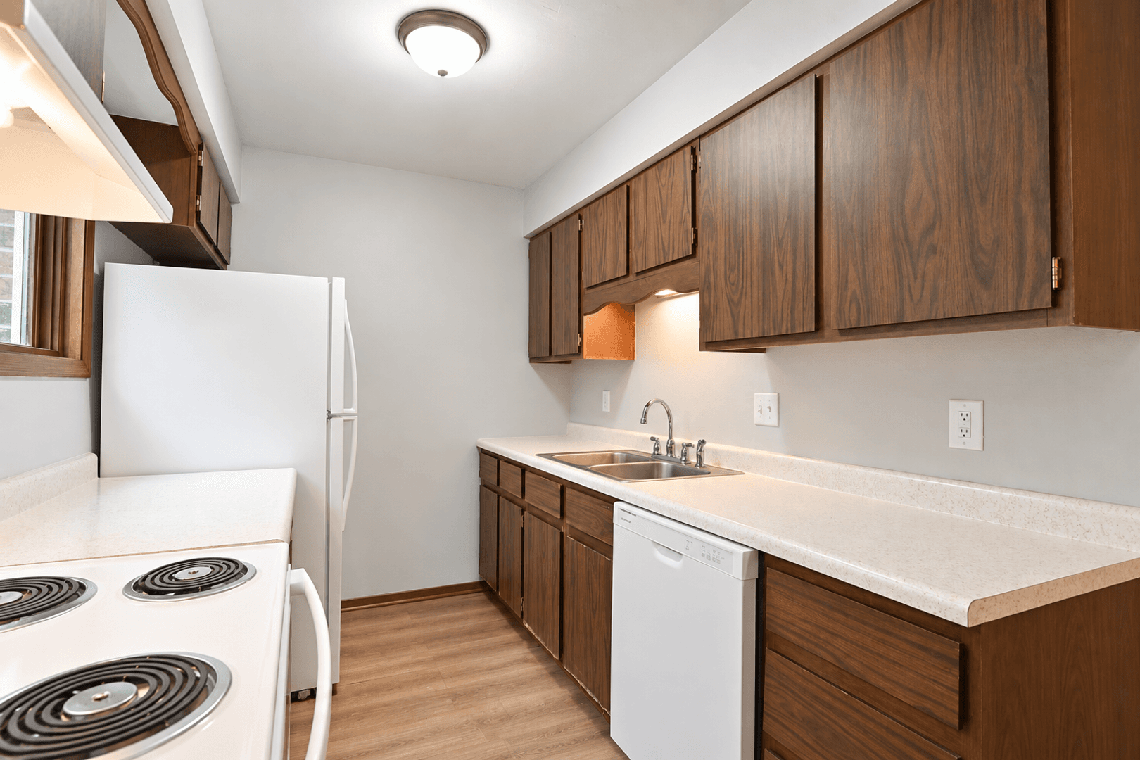 Dubuque Apartment: 2975-2995 Wildwood Drive