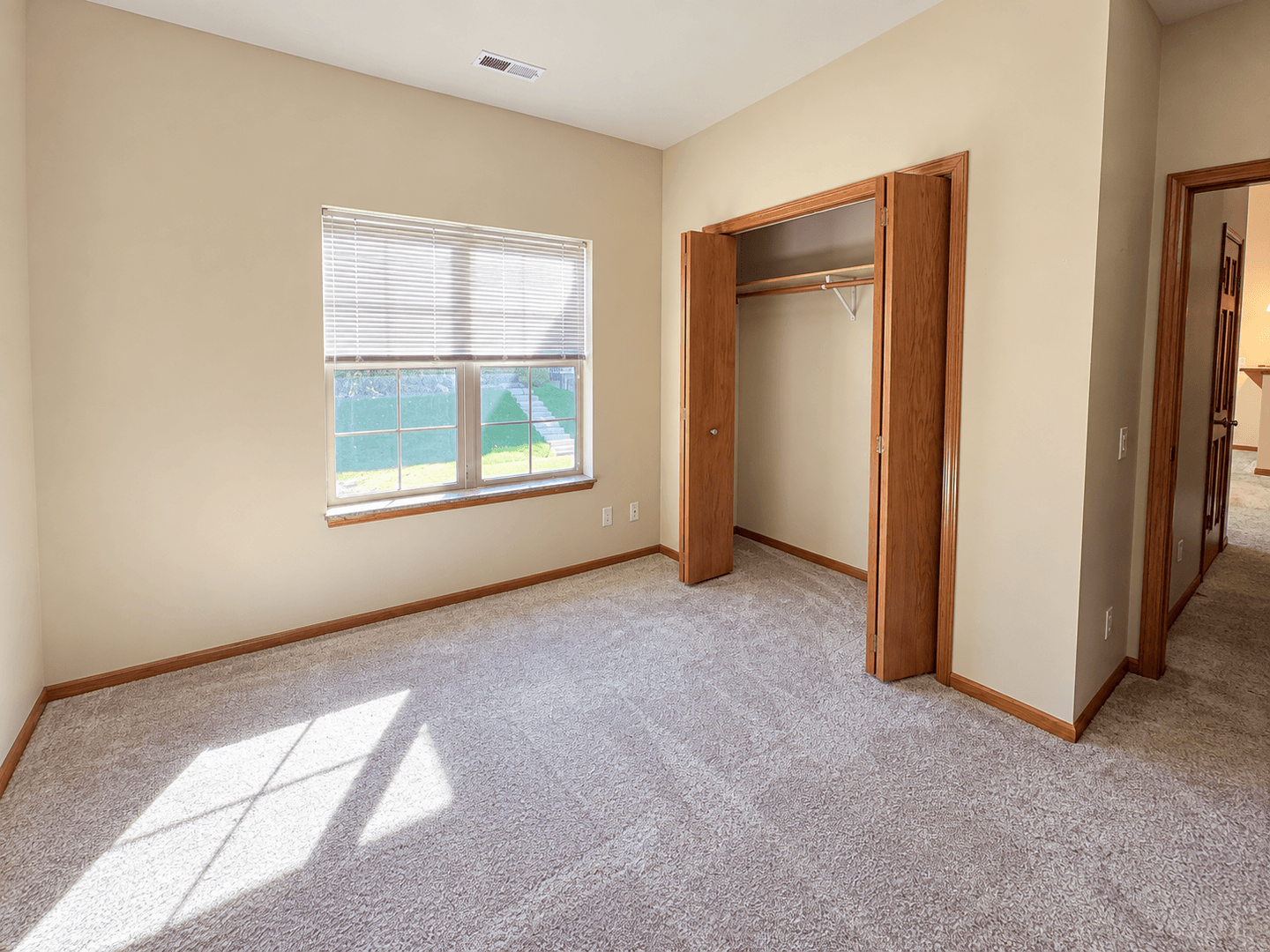 Madison Apartment: 1517 Martin St.