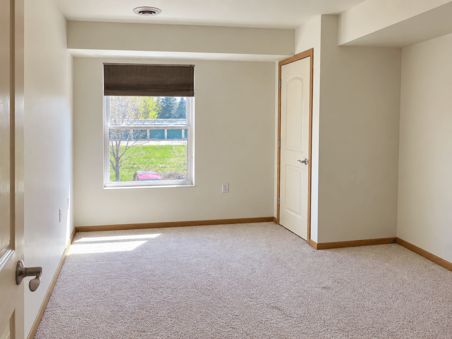 STOUGHTON Apartment: 2125 McComb Road