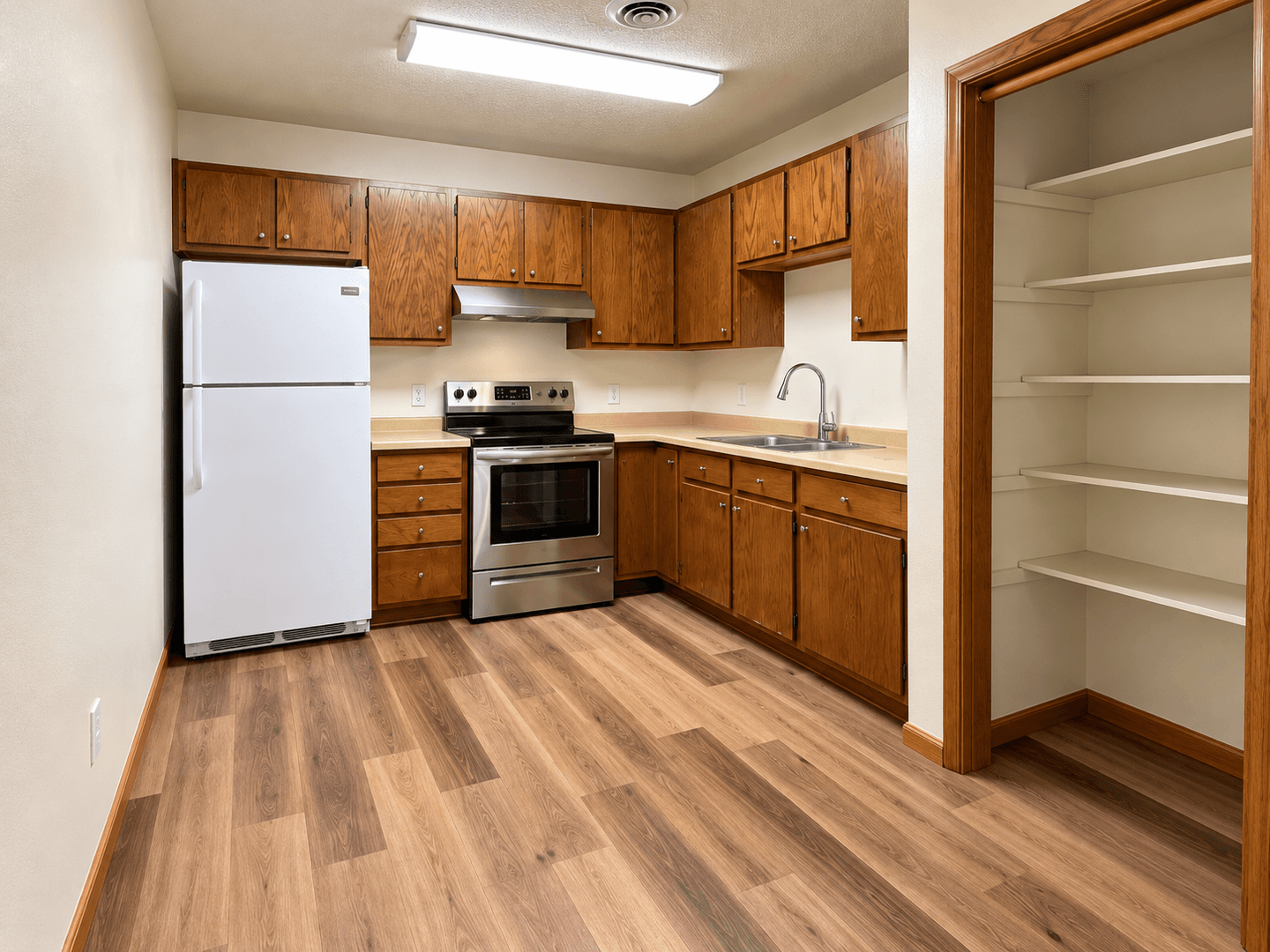 Mauston Apartment: 532-536 Jefferson Street