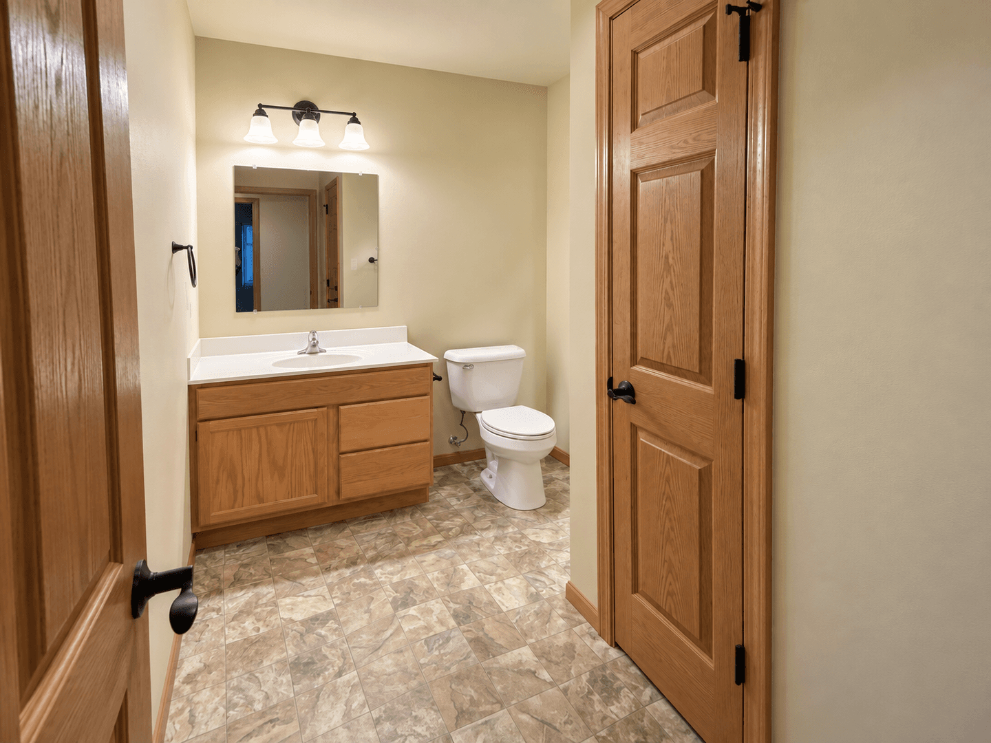 Tomah Apartment: 1010-1028 Berry Avenue