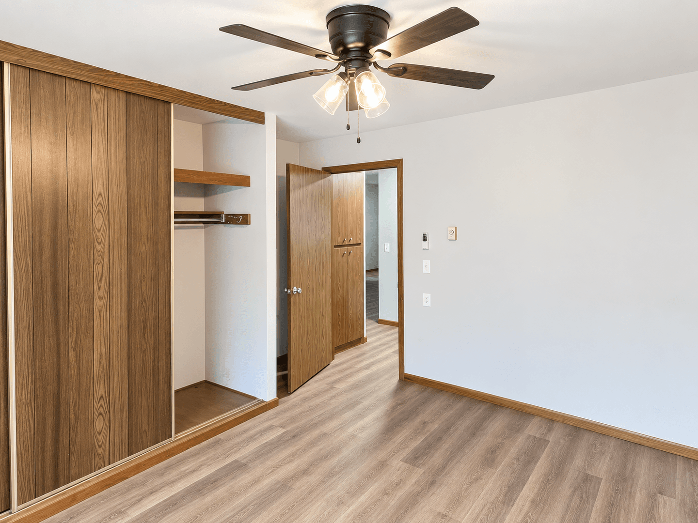 Sun Prairie Apartment: 617-736 Chase Boulevard