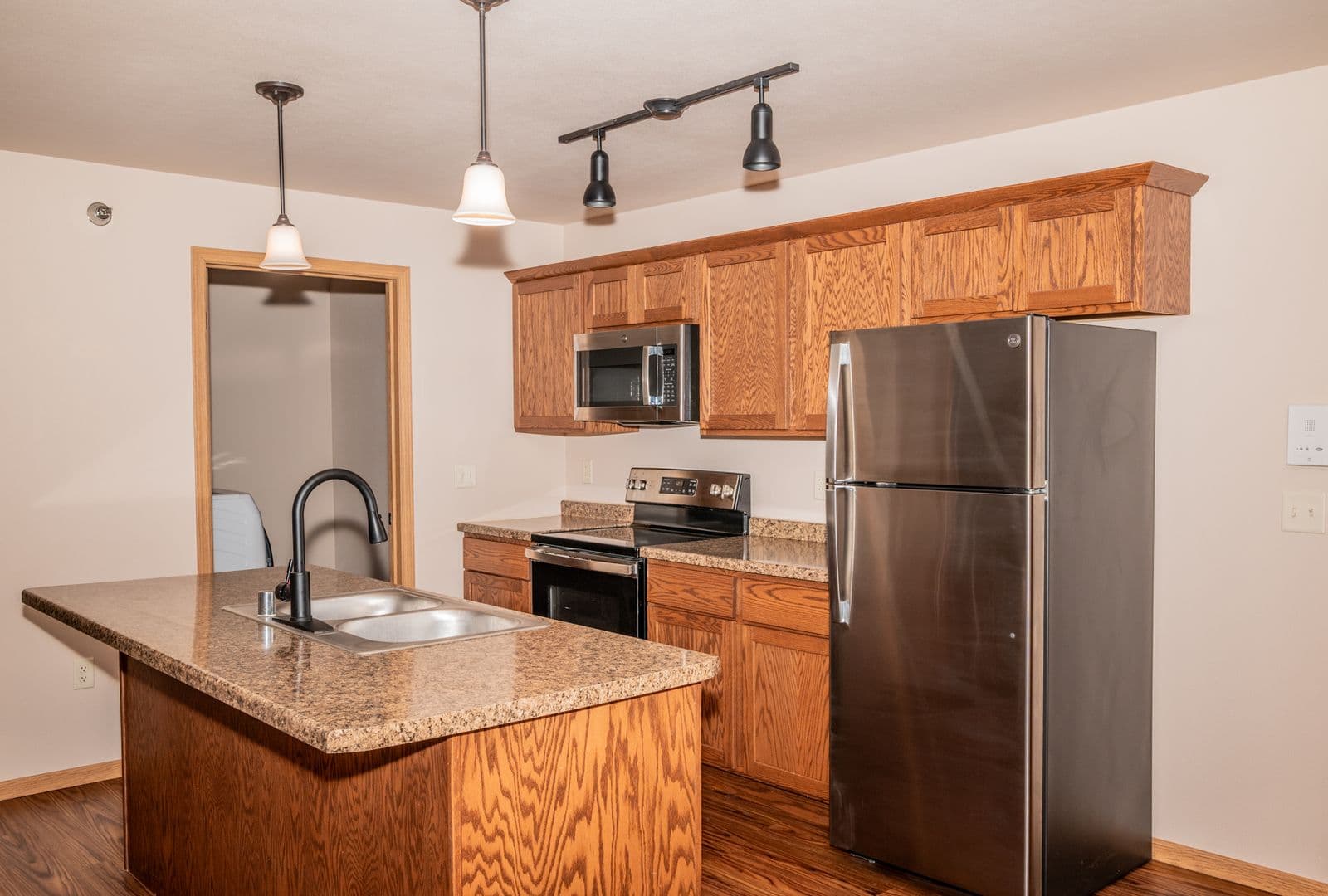 Tomah Apartment: 505 Larkin Street