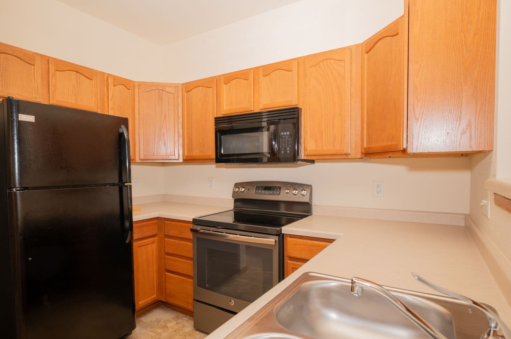 BARABOO Apartment: 915 ELLIS Avenue