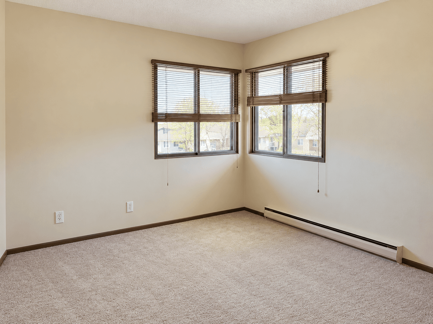 Tomah Apartment: 800 W. Benton Street