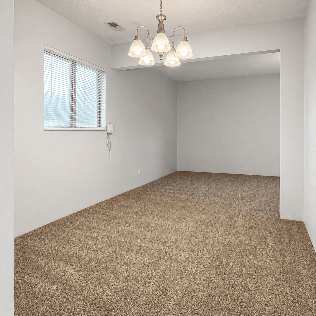 Dubuque Apartment: 3260 Raven Oaks Drive