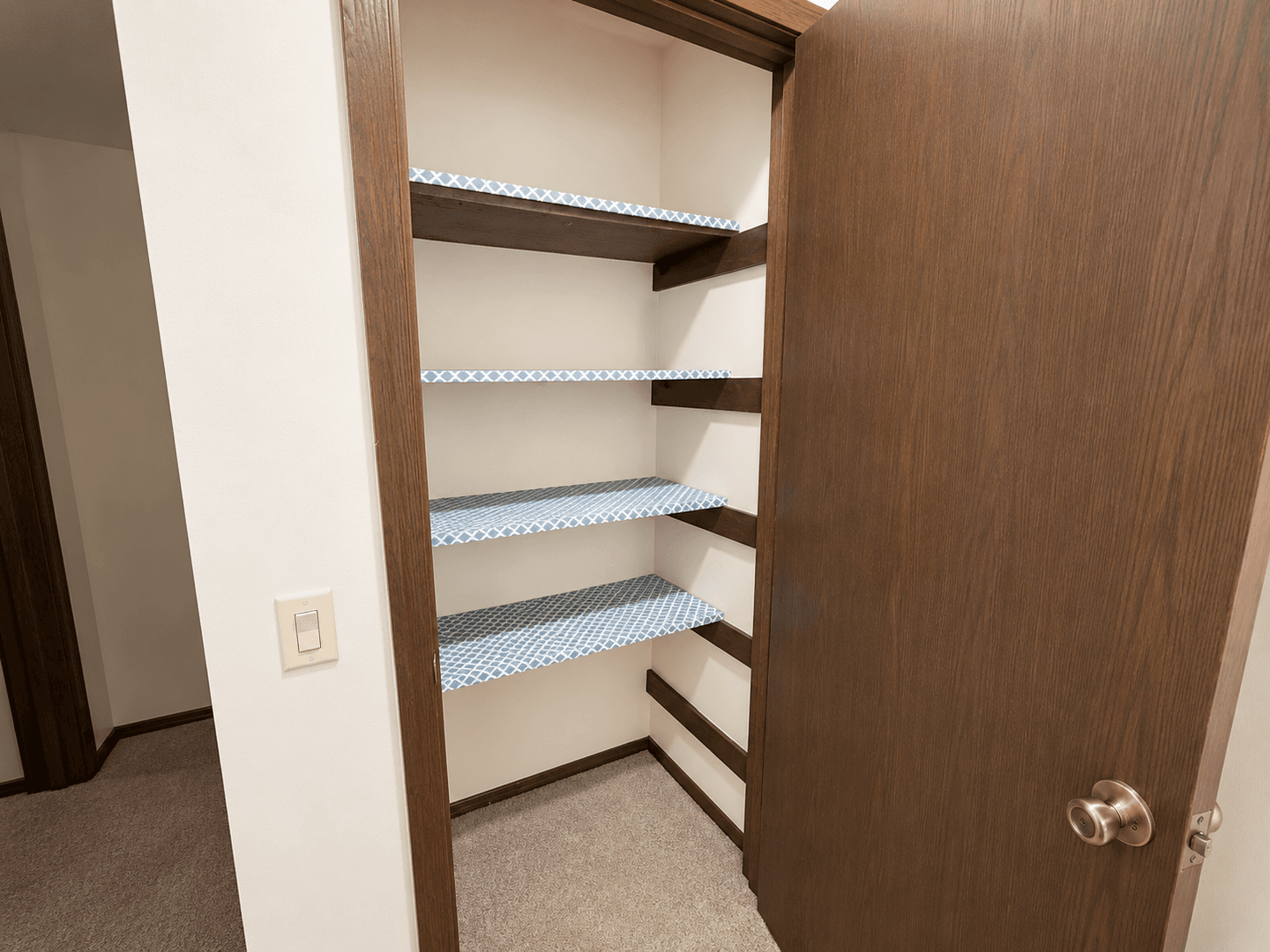 Waunakee Apartment: 206-208 Sunset Lane