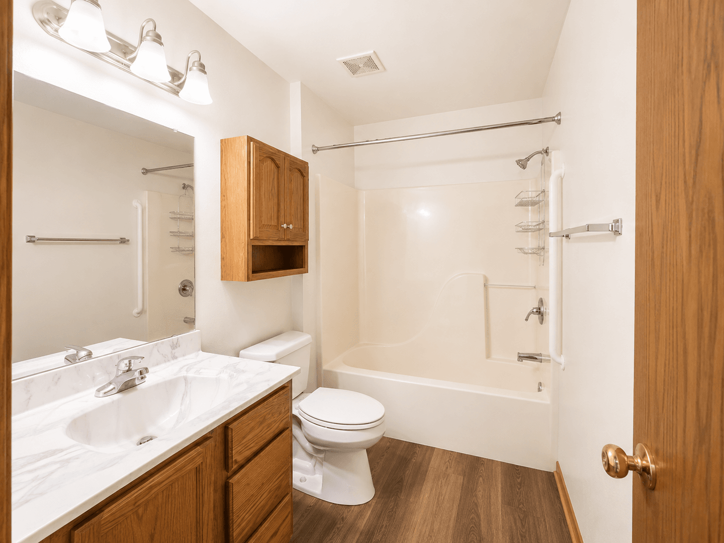 Baraboo Apartment: 625 Ellis Avenue