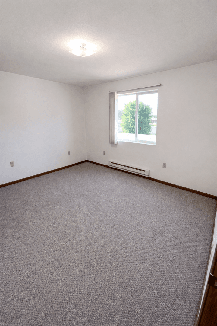 Monroe Apartment: 201-207 3rd Avenue