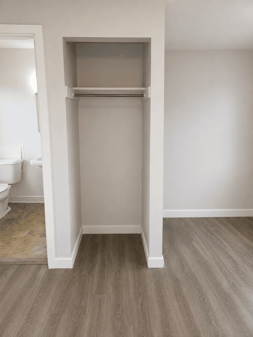 Wisconsin Rapids Apartment: 4750 8th Street S.