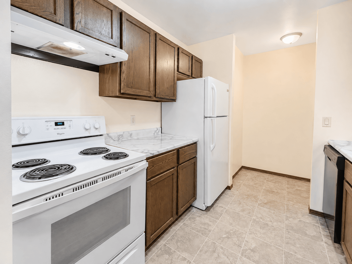 Waunakee Apartment: 206-208 Sunset Lane