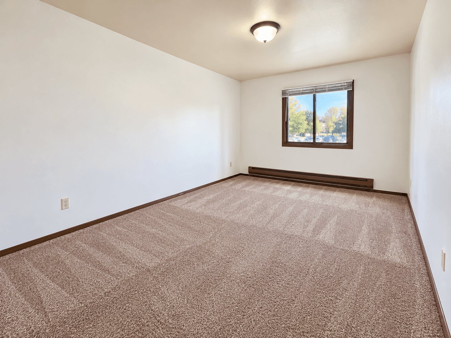Waunakee Apartment: 206-208 Sunset Lane