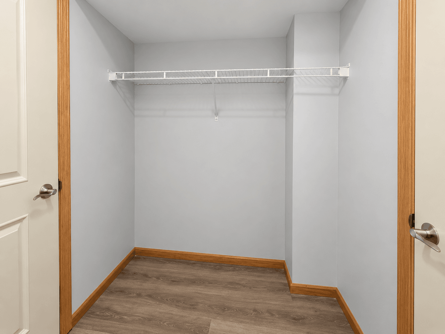 STOUGHTON Apartment: 2125 McComb Road