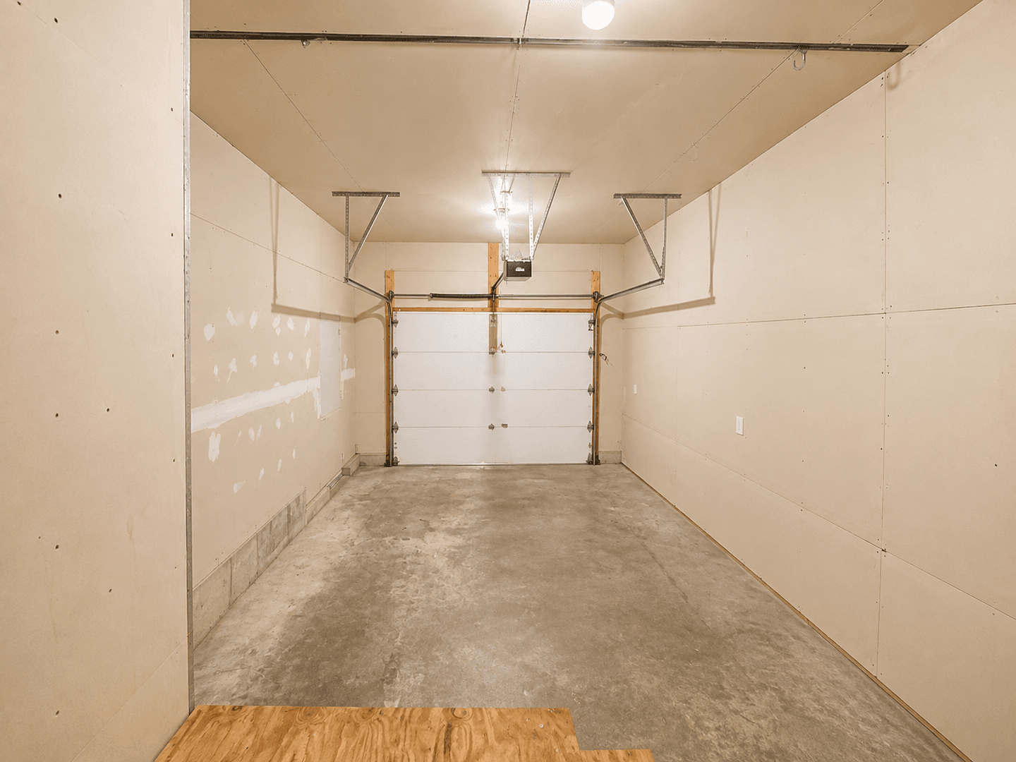 Baraboo Apartment: 625 Ellis Avenue
