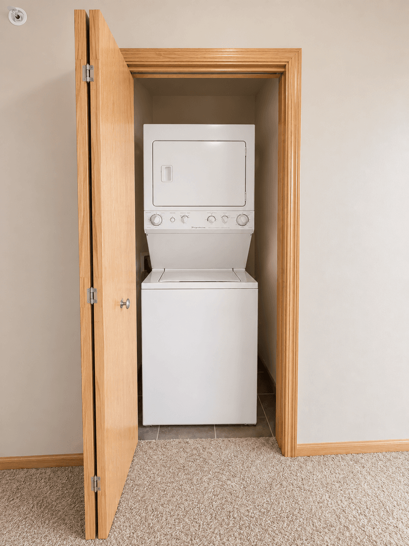 Sun Prairie Apartment: 155 Market St - 351 E Main Street