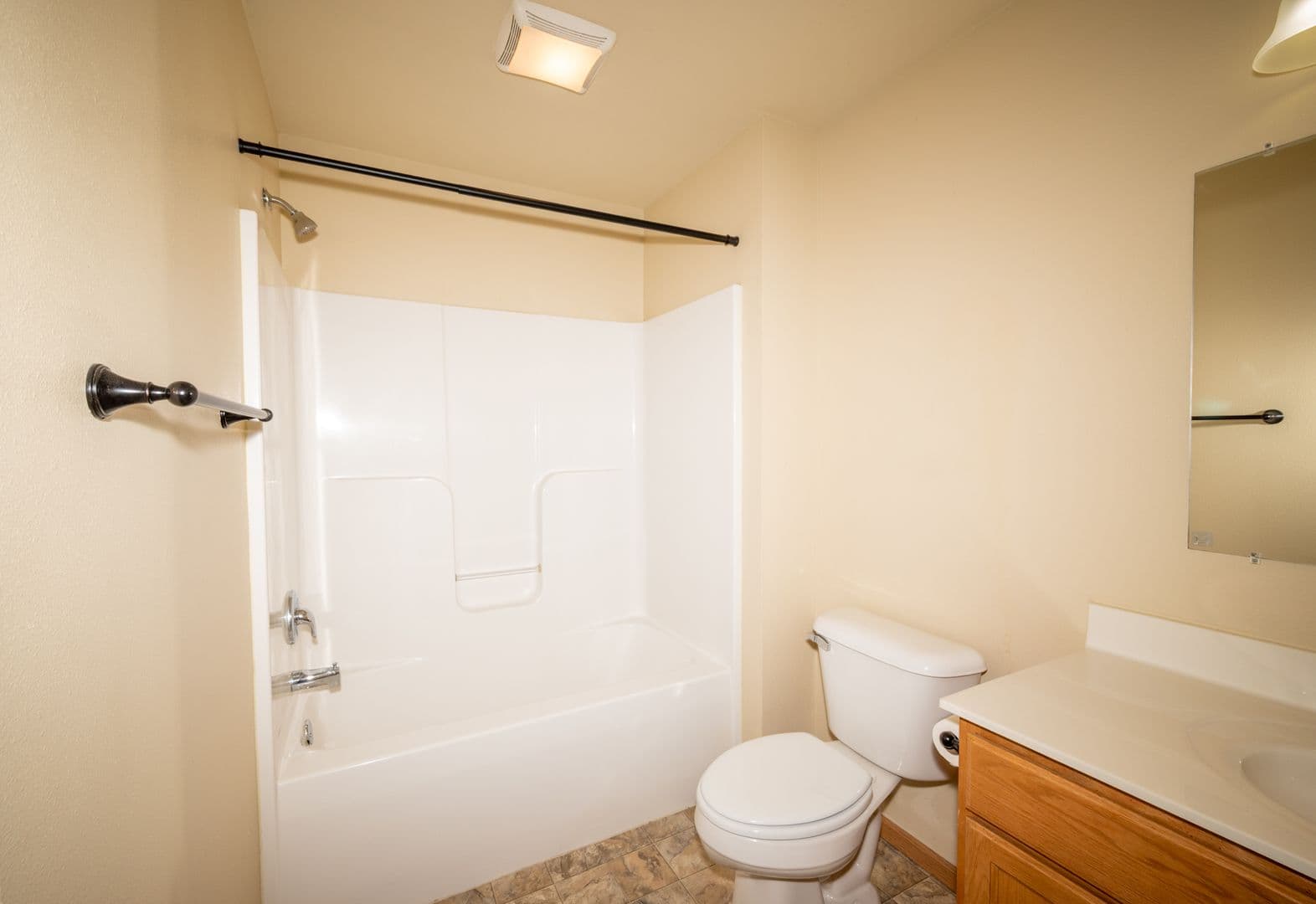 Tomah Apartment: 1010-1028 Berry Avenue