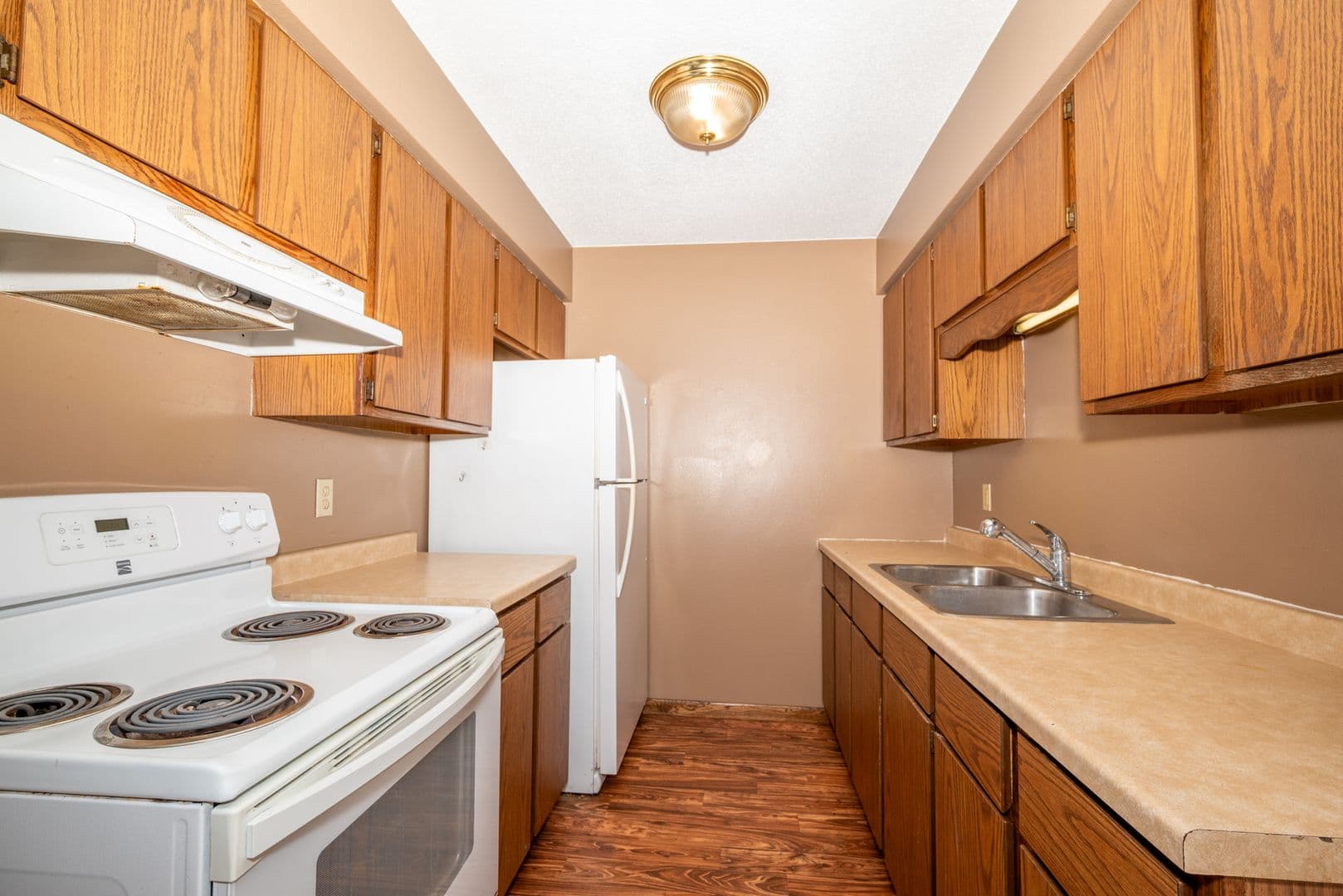 Tomah Apartment: 415 E Foster Street