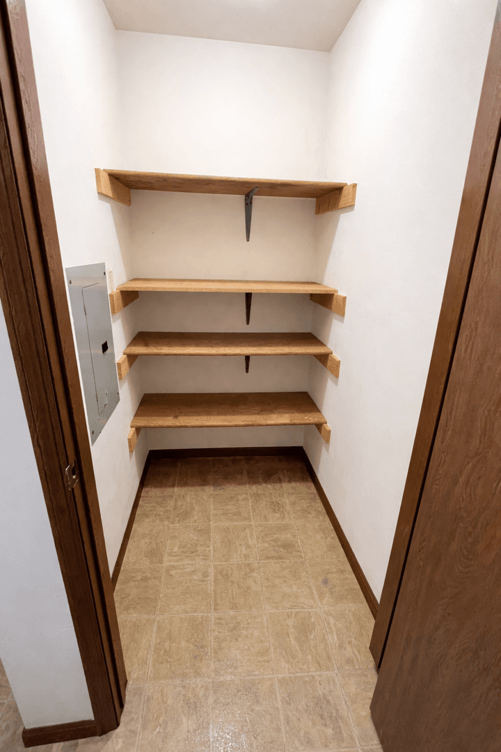 Monroe Apartment: 201-207 3rd Avenue