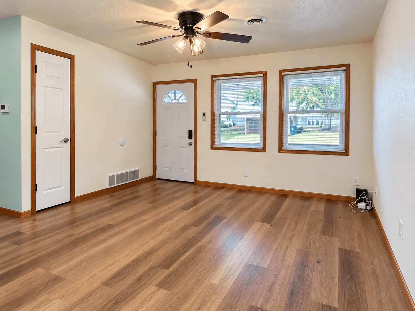 Mauston Apartment: 532-536 Jefferson Street