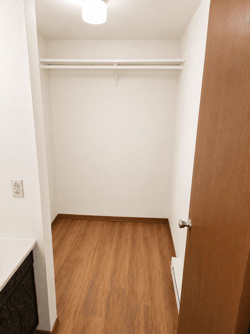 Wisconsin Rapids Apartment: 4750 8th Street S.