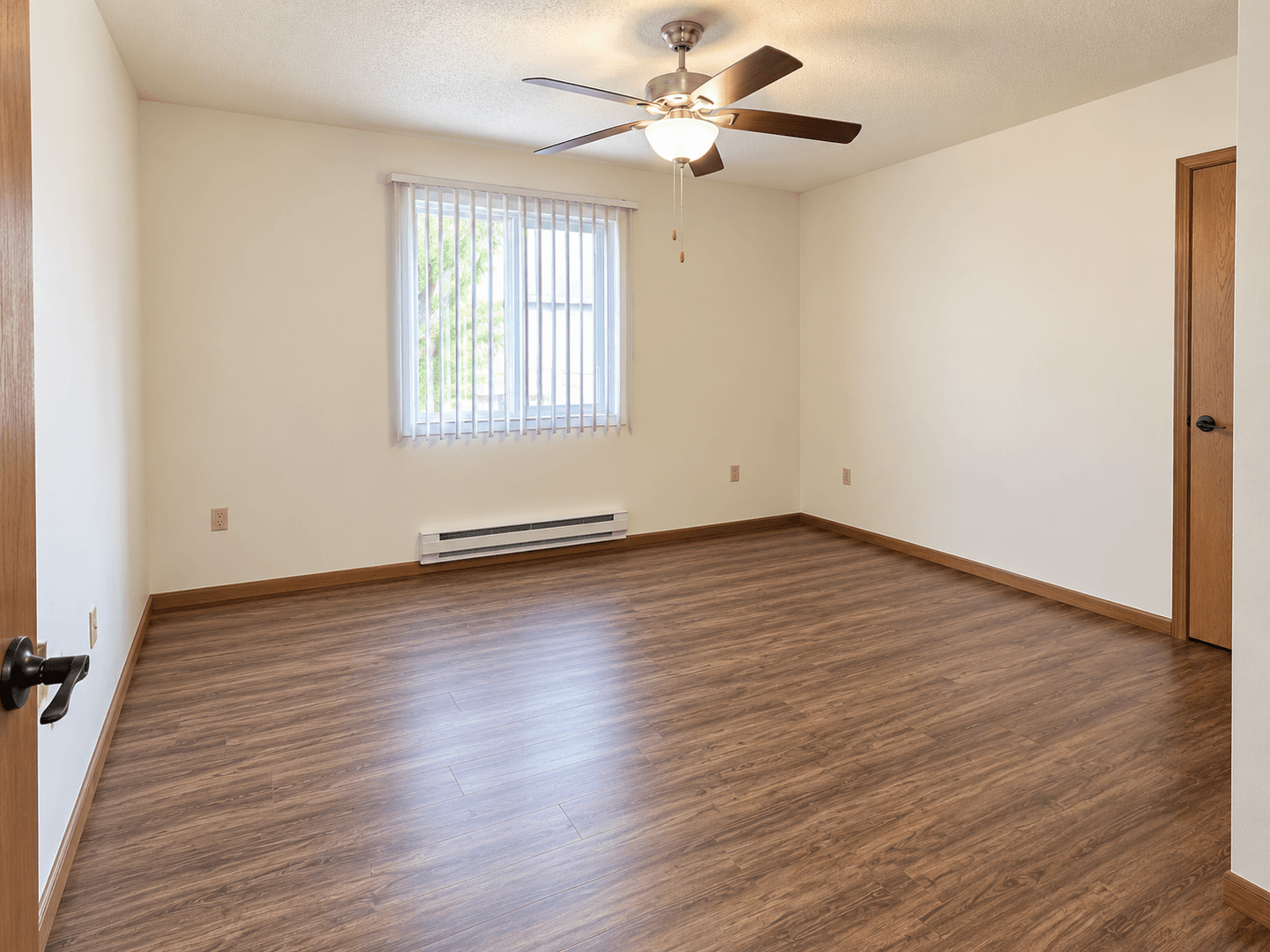 Tomah Apartment: 202-260 Murdock St