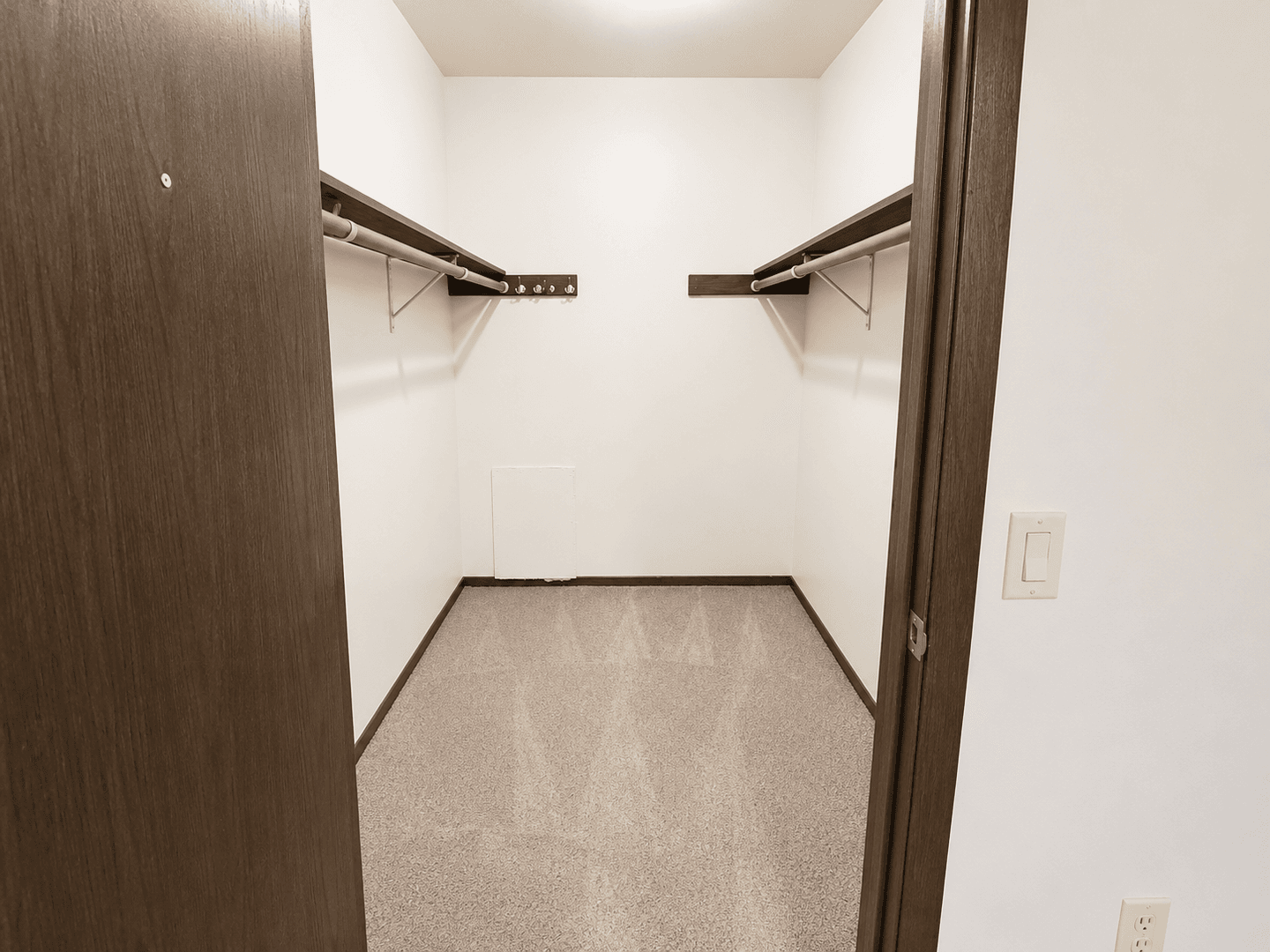 Waunakee Apartment: 206-208 Sunset Lane